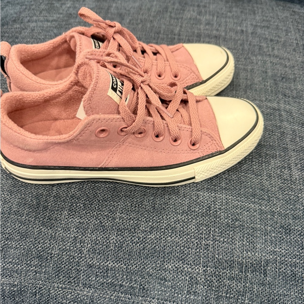 Converse Women's Low-Top Canvas Sneakers in Dusty Pink